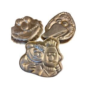 VINTAGE Wilton Sesame Street Cake Pans Ernie and Bert, Elmo, Big Bird 1977